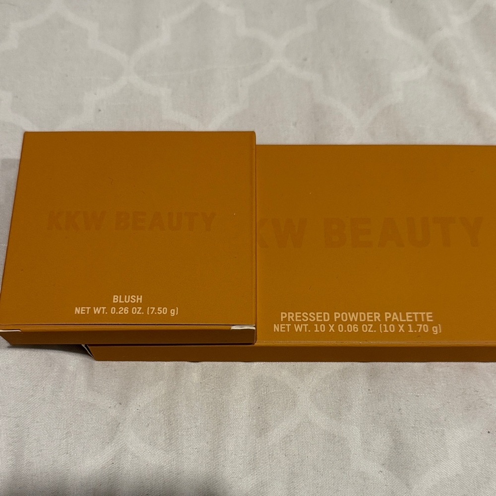 KKW Beauty Blush and Eyeshadow Palette - Matte Honey collection